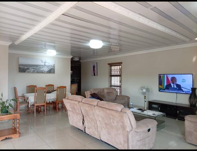 4 BEDROOM HOUSE FOR SALE IN EMPANGENI CENTRAL